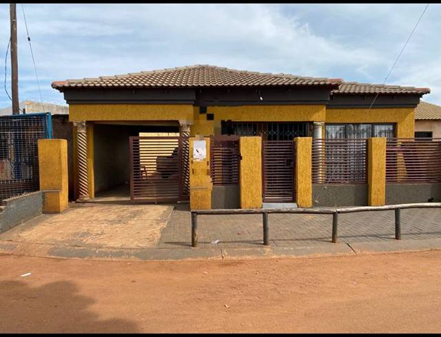 3 BEDROOM HOUSE FOR SALE IN SOSHANGUVE XX